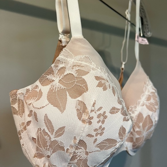 Victoria's Secret Other - Victoria's Secret Cream and Tan Lace Bra, new with tags, never worn